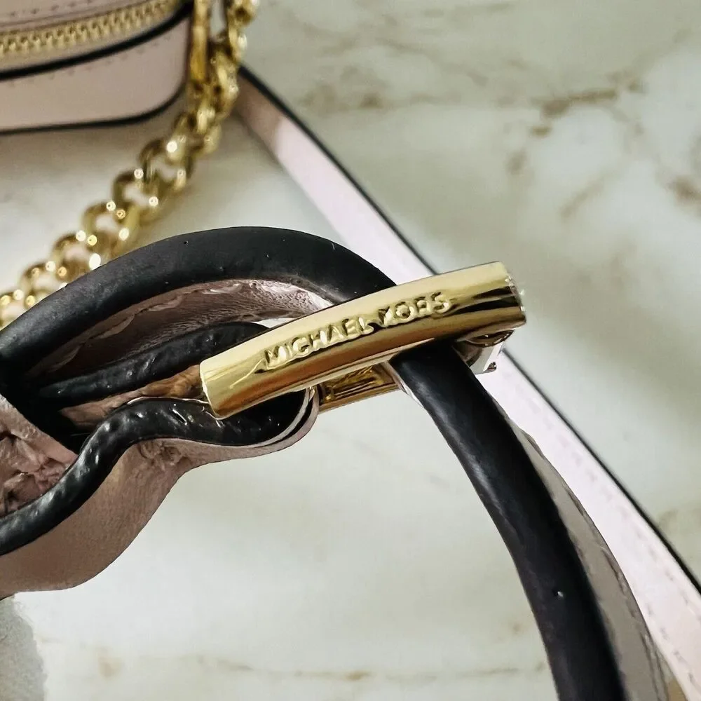 MICHAEL KORS Ginny Soft Pink Leather 